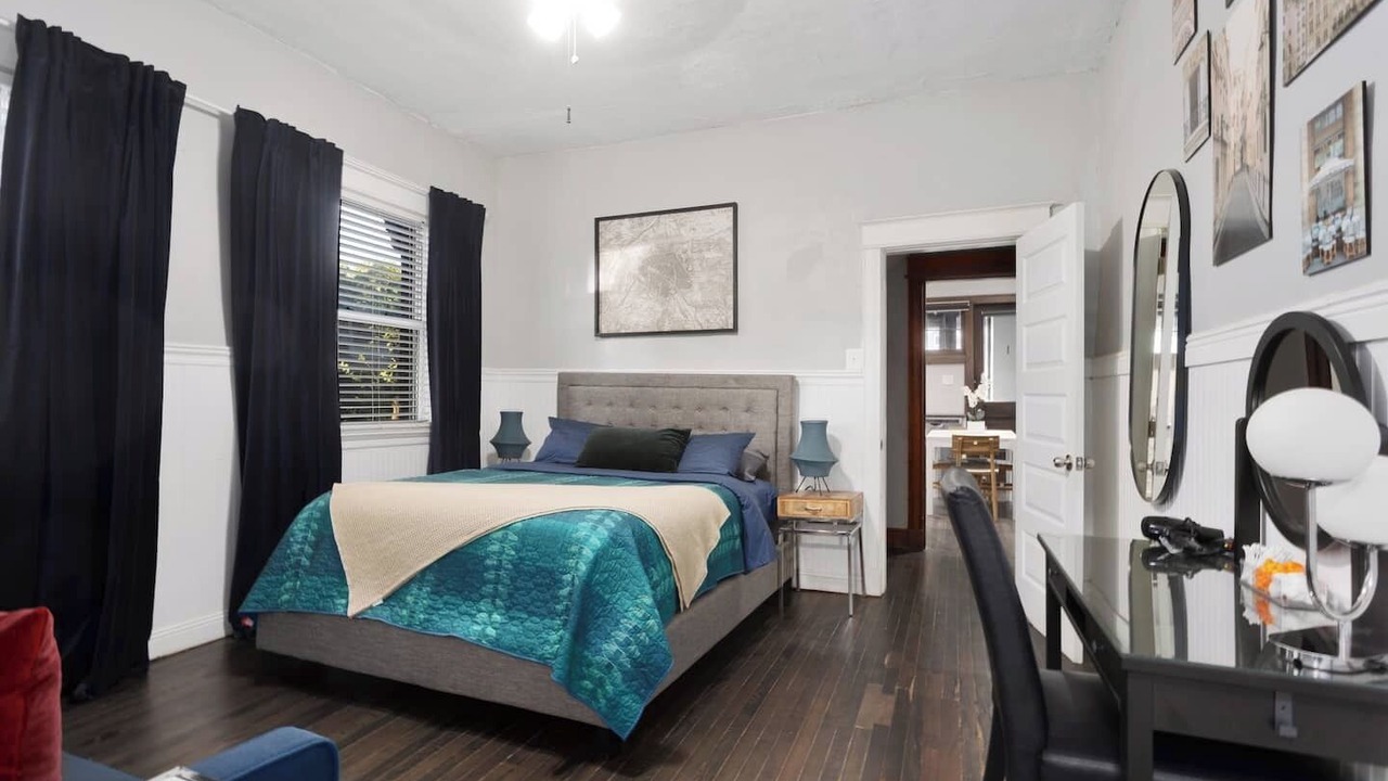Photo of Bedroom in Southmoreland