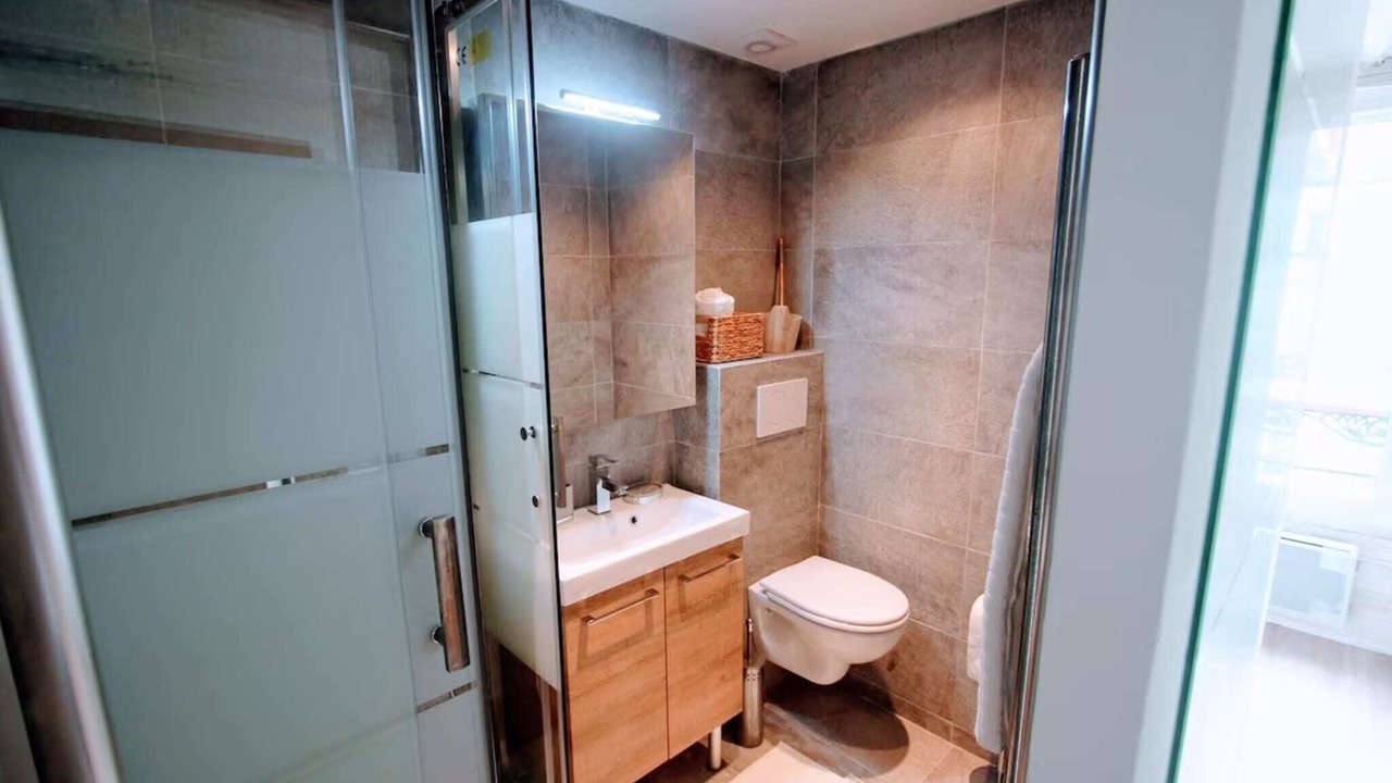 Photo of Bathroom in Enfants-Rouges