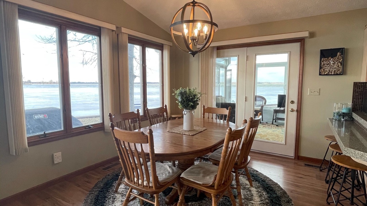 Photo of Bedroom in Lakeview