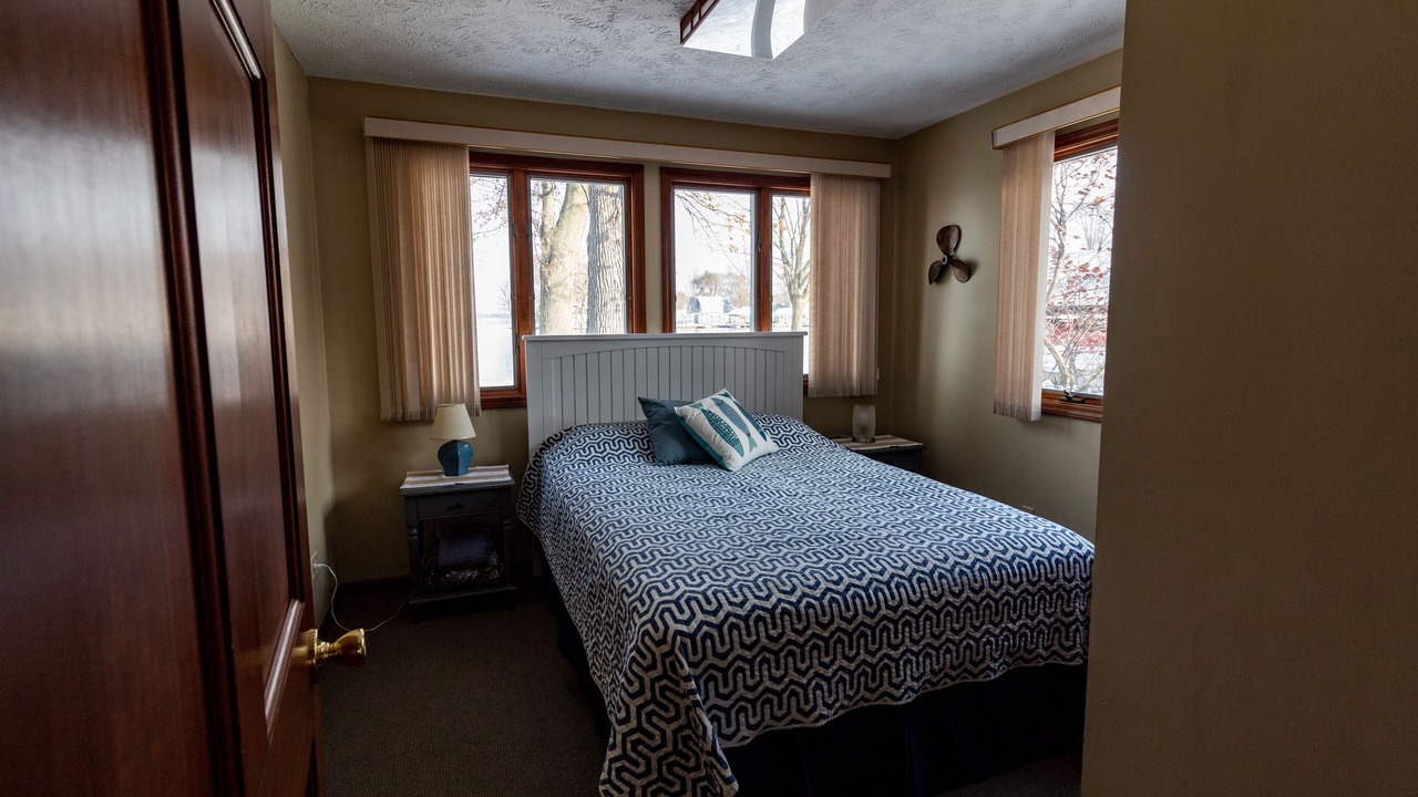 Photo of Others in Lakeview