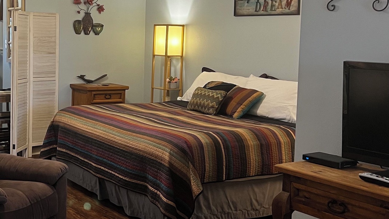 Photo of Bedroom in Lake City