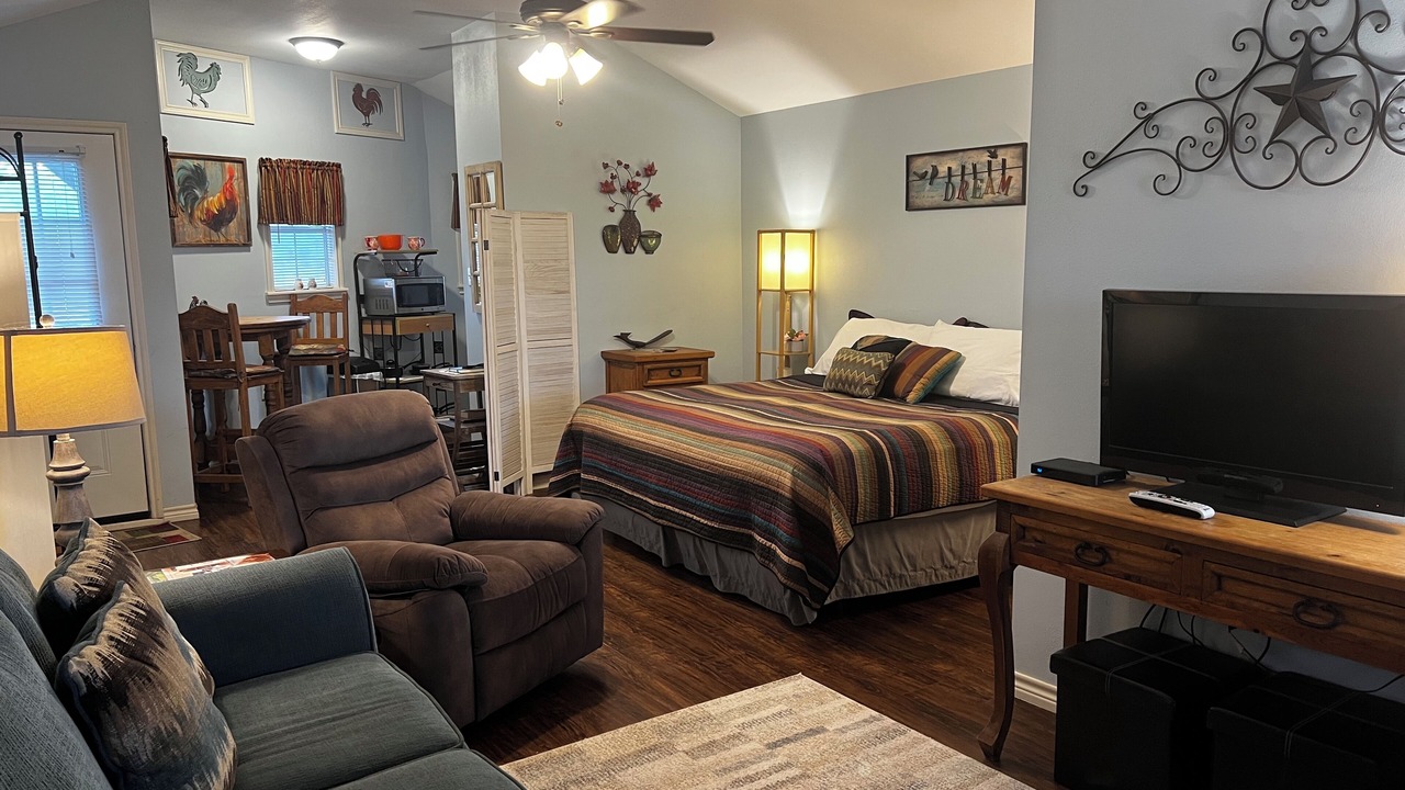 Photo of Bedroom in Lake City