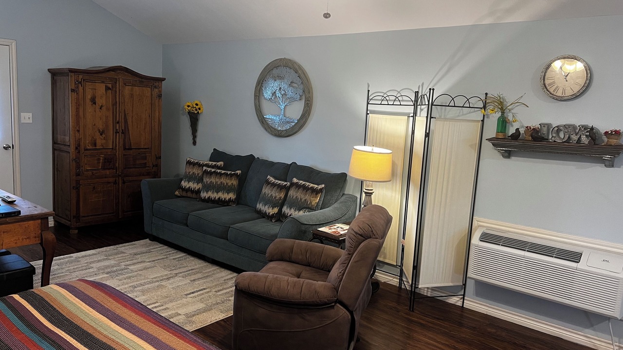 Photo of Livingroom in Lake City