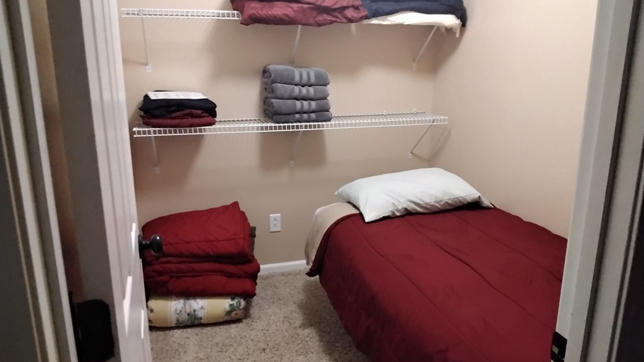 Photo of Bedroom in Sunrise Beach