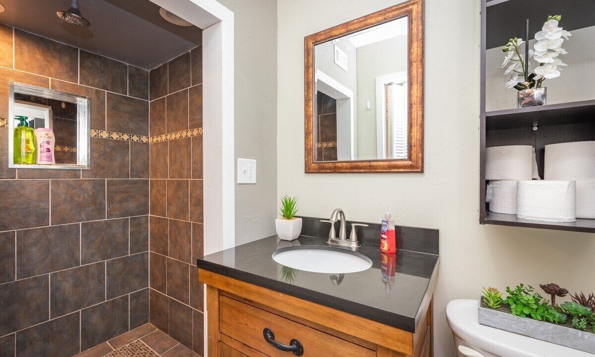 Photo of Bathroom in Medical Center District