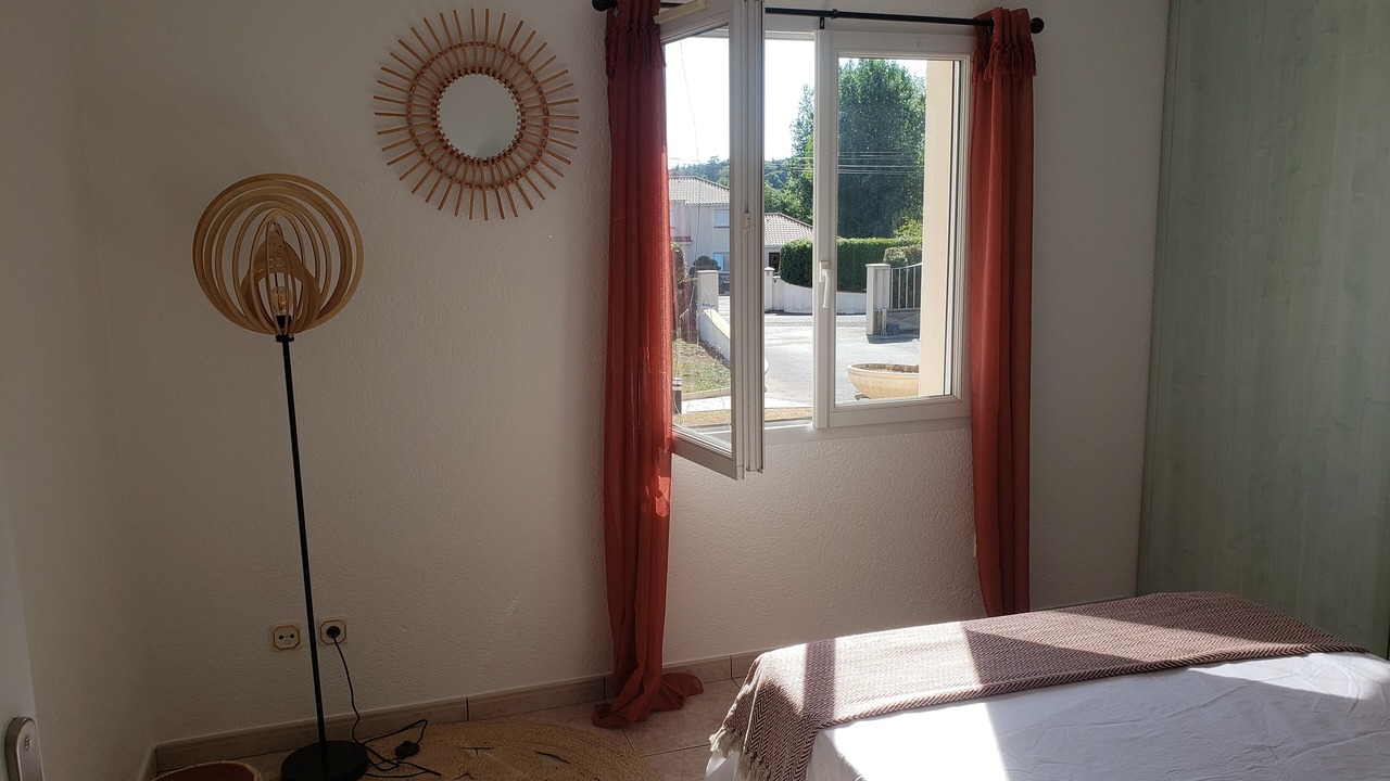 Photo of Bedroom in Port-Saint-Pere