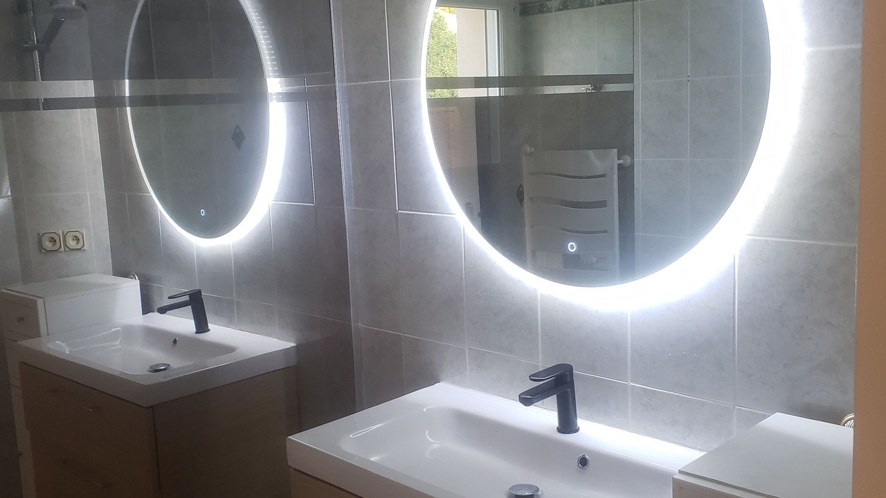 Photo of Bathroom in Port-Saint-Pere