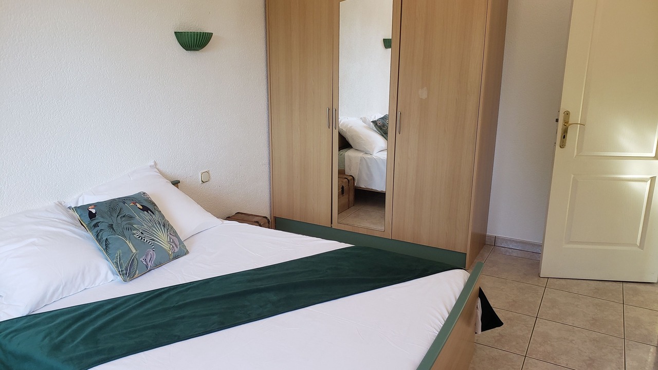 Photo of Bedroom in Port-Saint-Pere