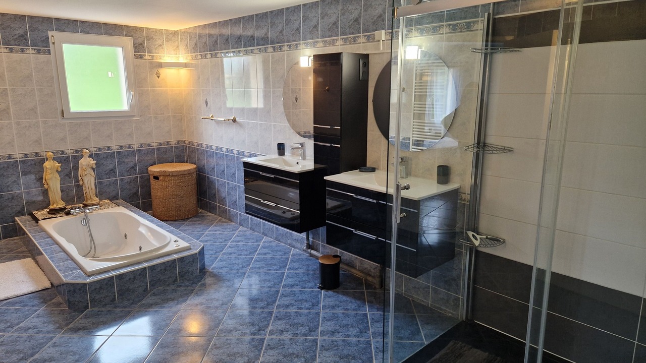 Photo of Bathroom in Port-Saint-Pere