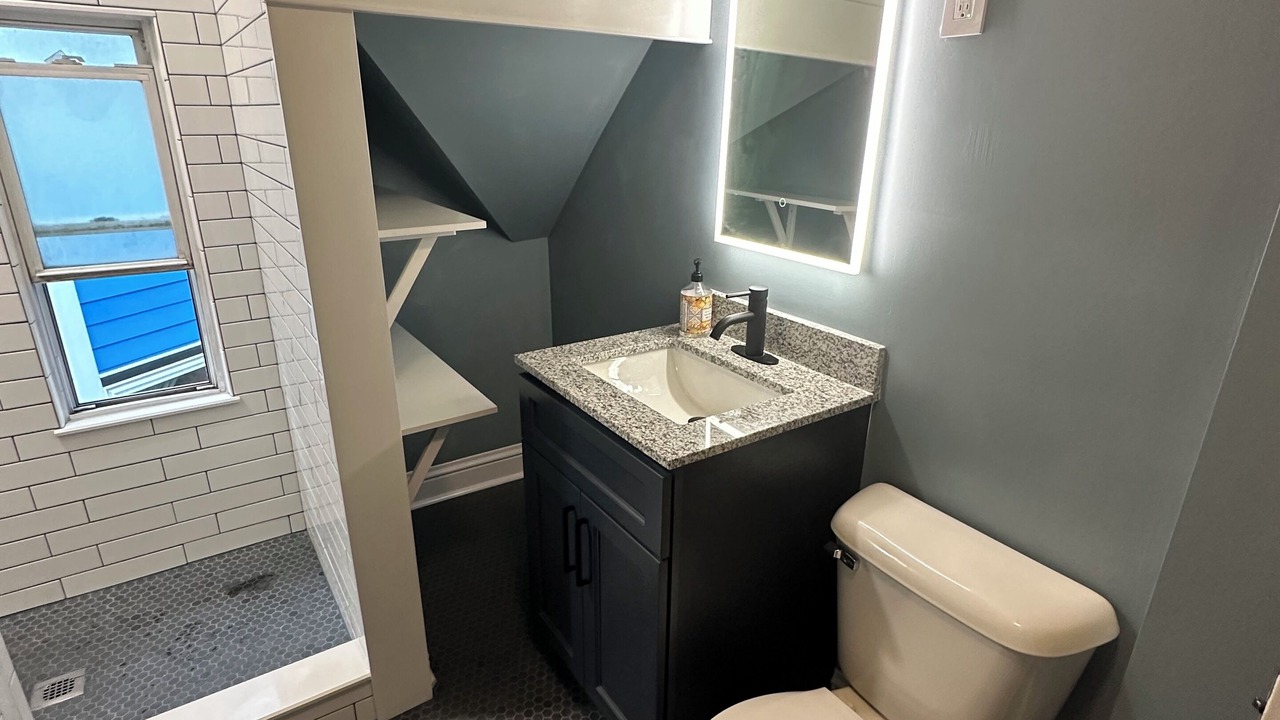 Photo of Bathroom in Oak Park