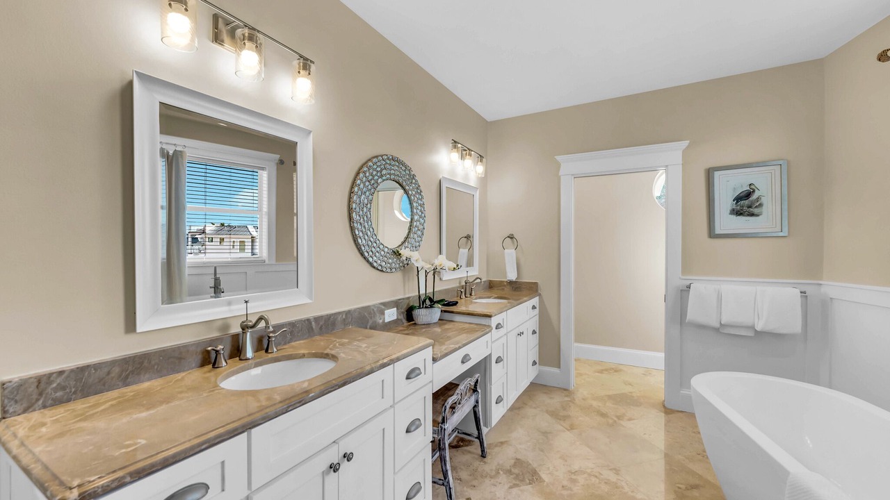 Photo of Bathroom in Holmes Beach