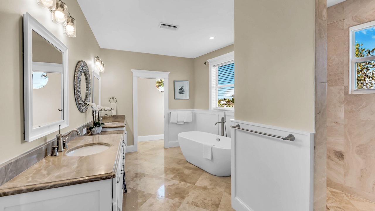 Photo of Bathroom in Holmes Beach