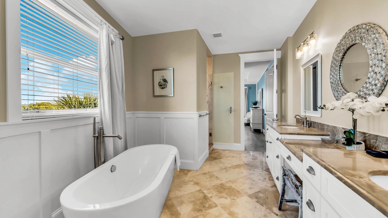 Photo of Bathroom in Holmes Beach