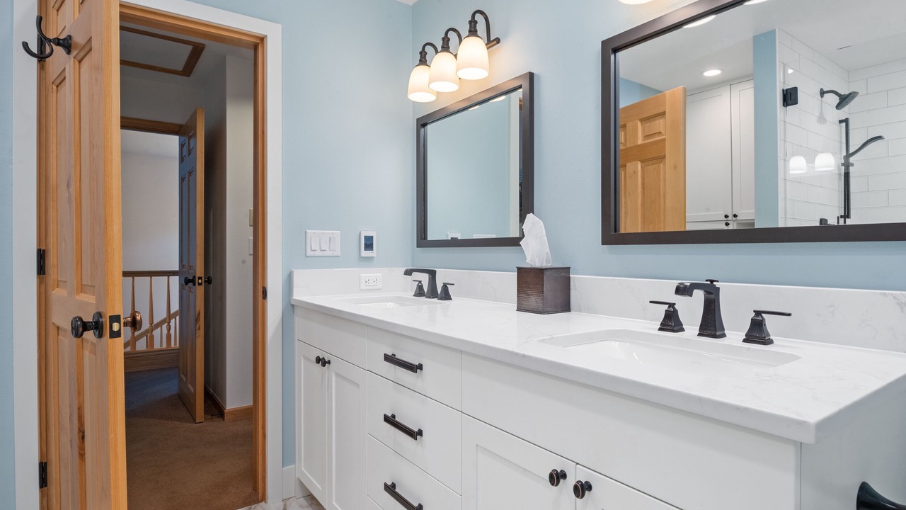 Photo of Bathroom in Teton Pines