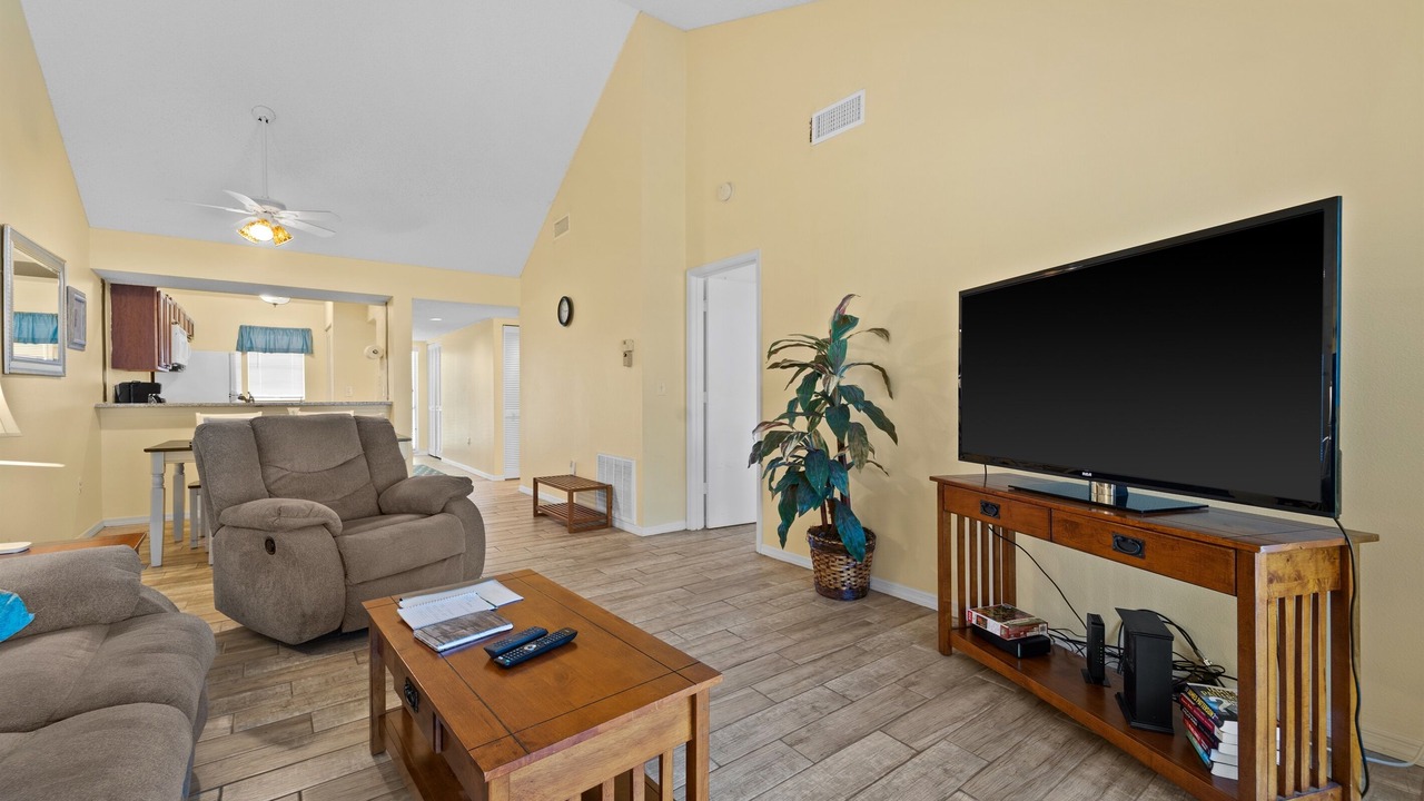 Photo of Livingroom in Plantation