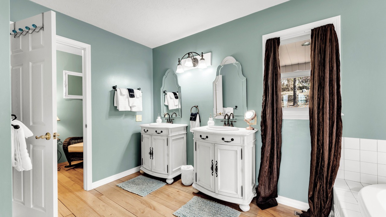Photo of Bathroom in Branson