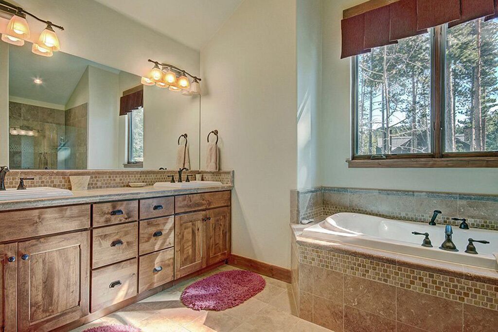 Photo of Bathroom in The Highlands