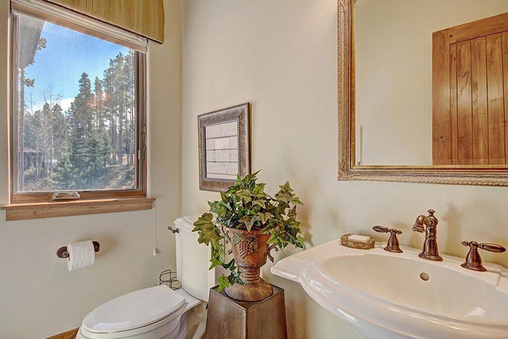 Photo of Bathroom in The Highlands