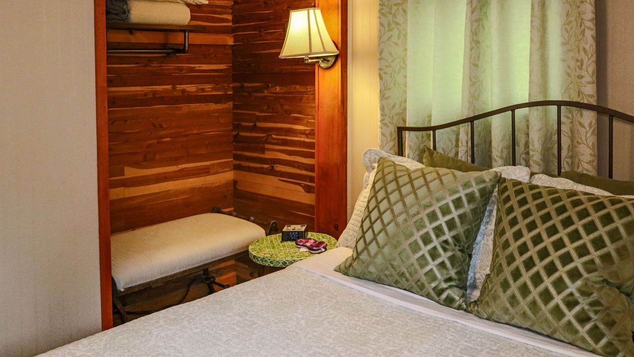 Photo of Bedroom in Logan