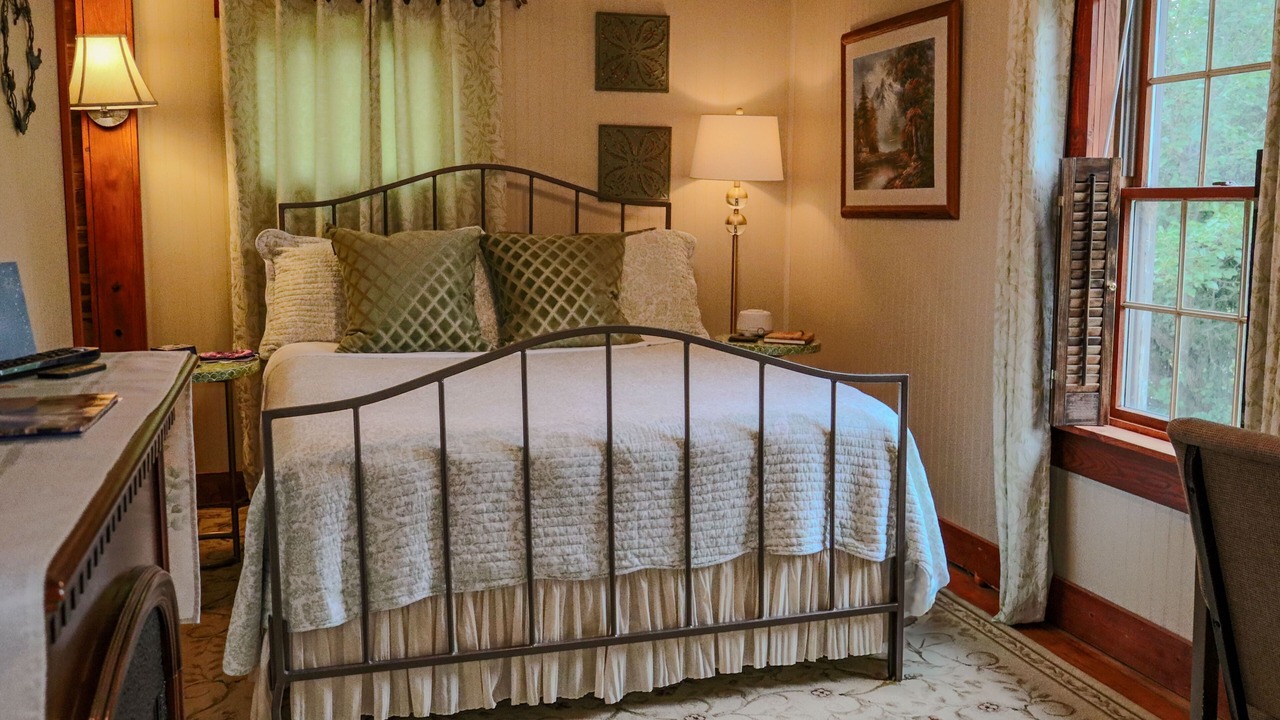 Photo of Bedroom in Logan