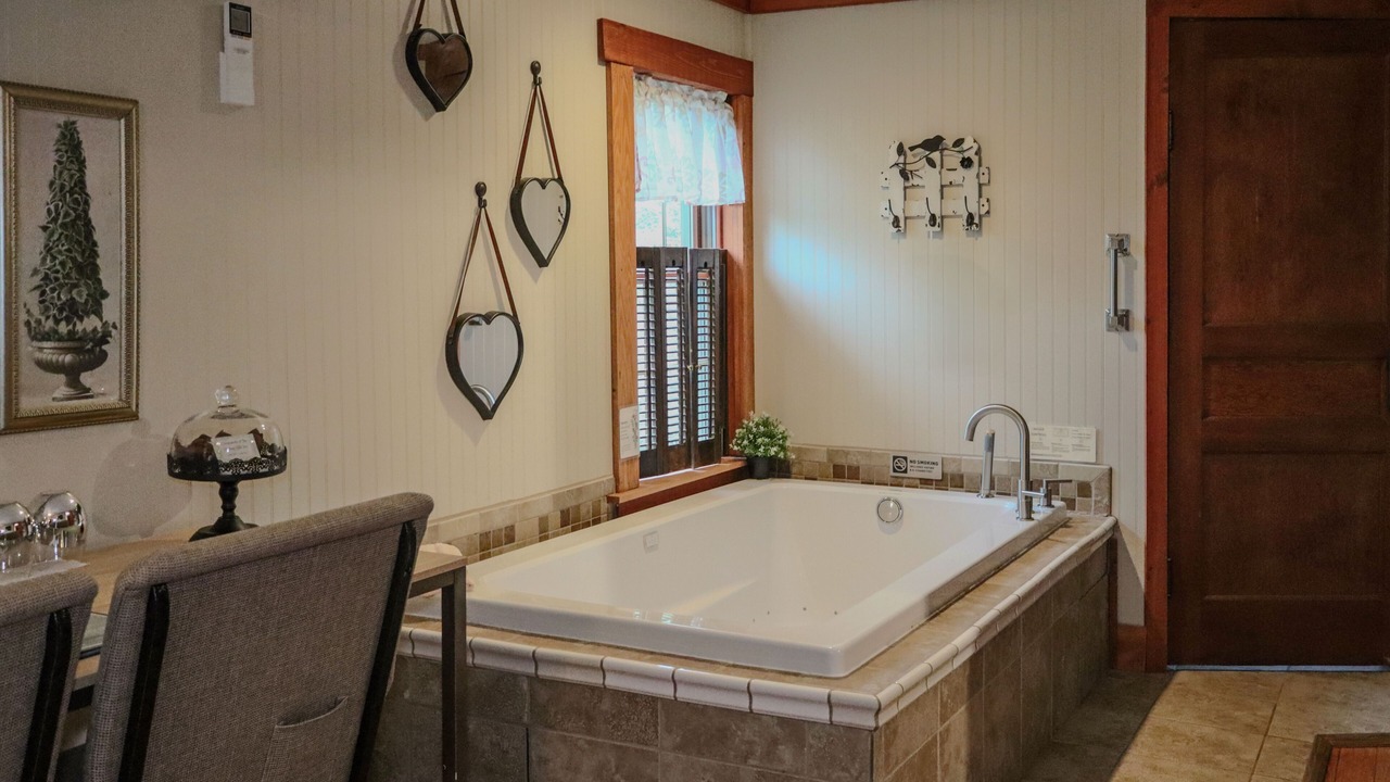 Photo of Bathroom in Logan