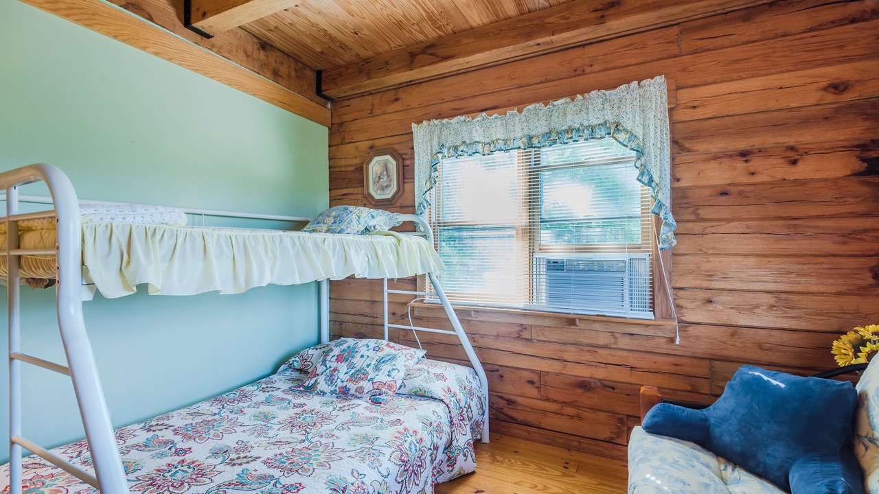 Photo of Bedroom in Huntsville