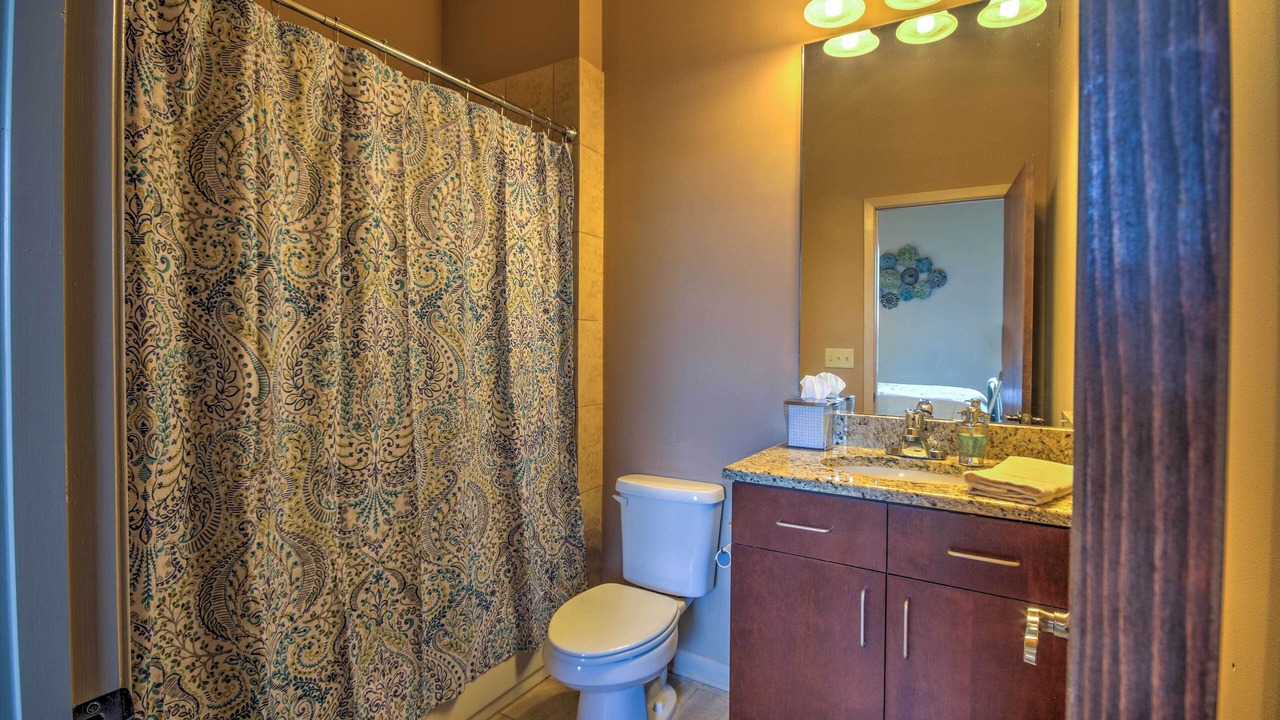 Photo of Bathroom in Downtown Memphis