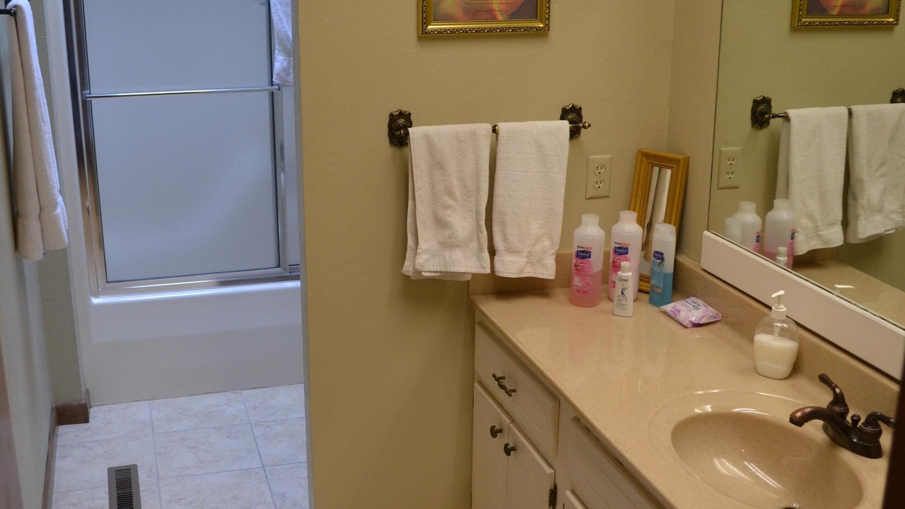 Photo of Bathroom in Cherokee Village