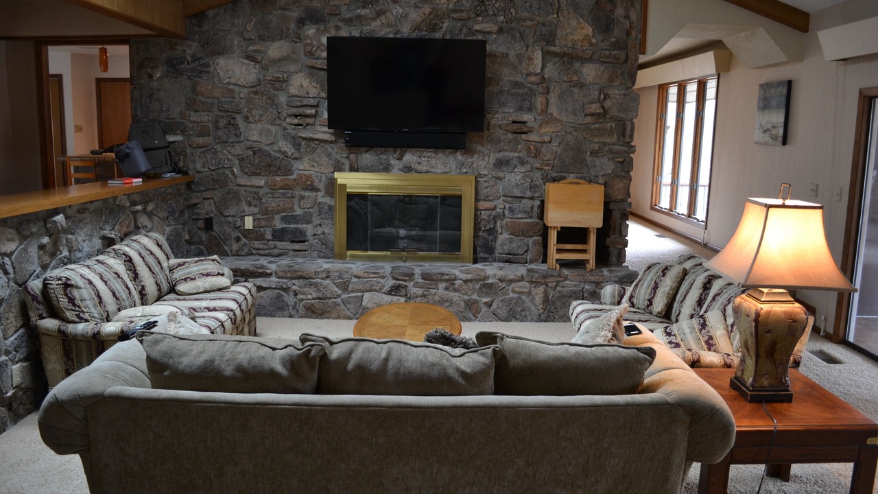 Photo of Livingroom in Cherokee Village