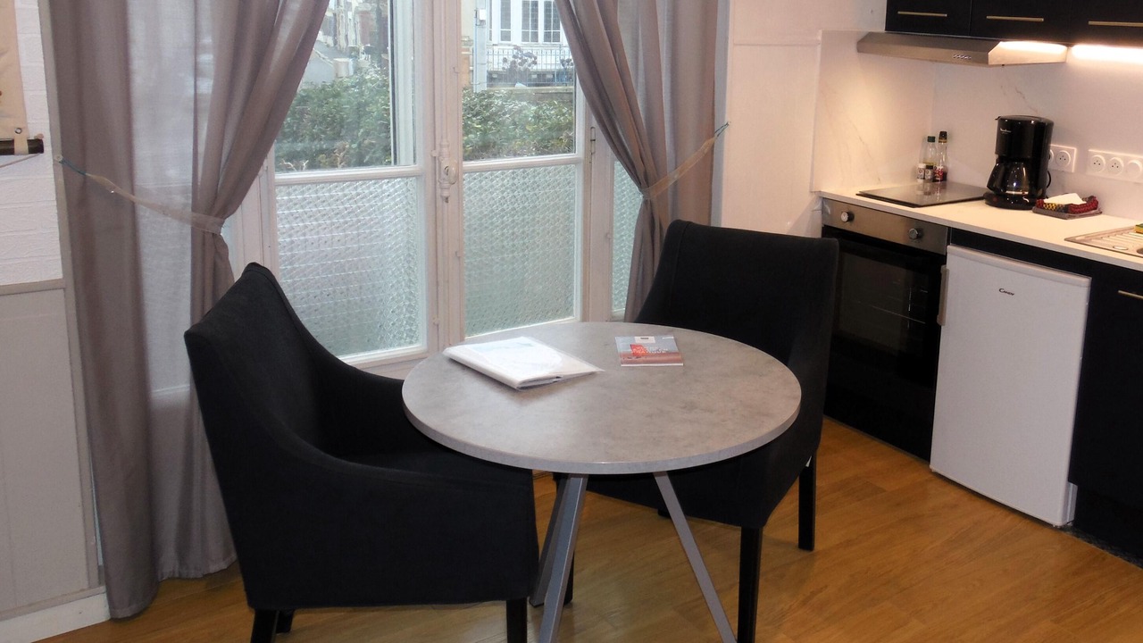 Photo of Livingroom in Courtoisville-Sillon-Moka