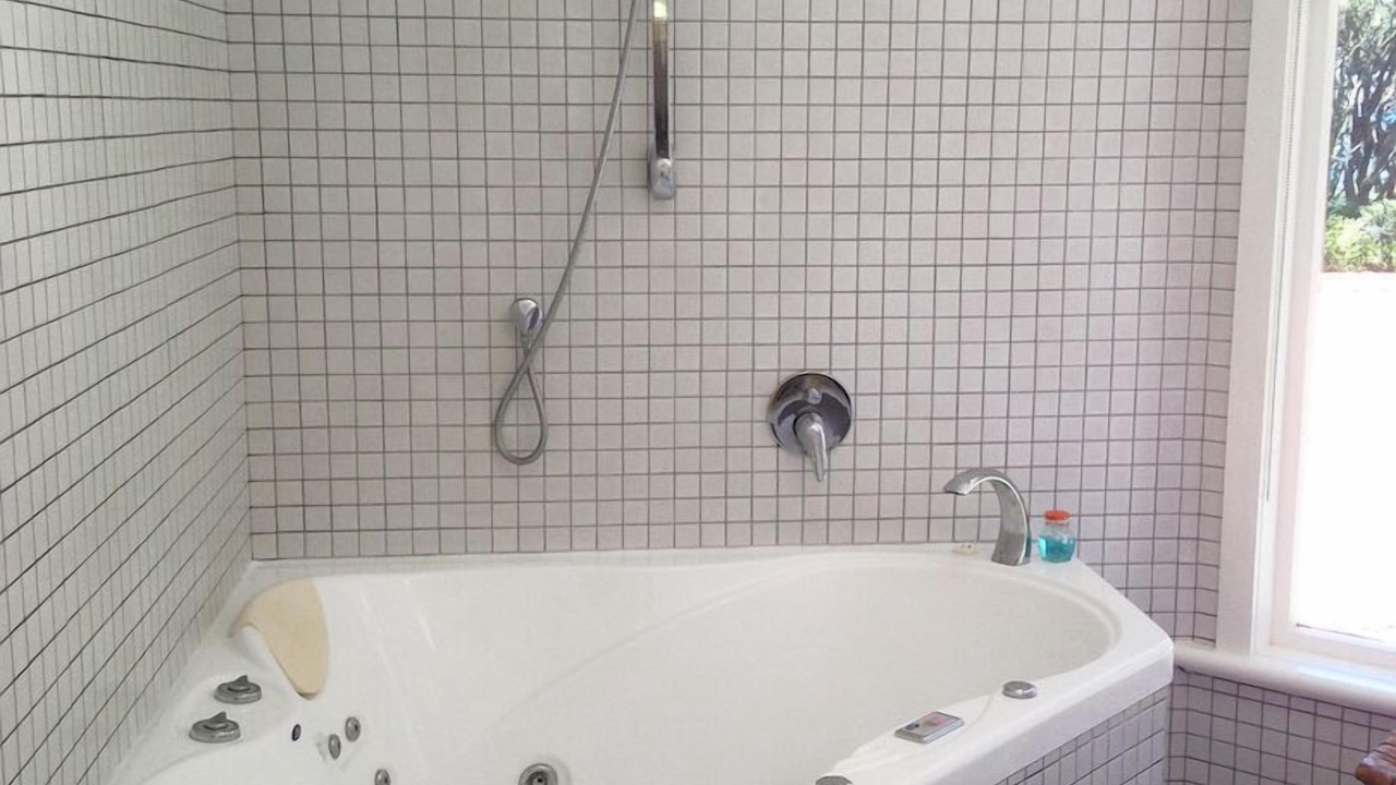 Photo of Bathroom in Waiotahi