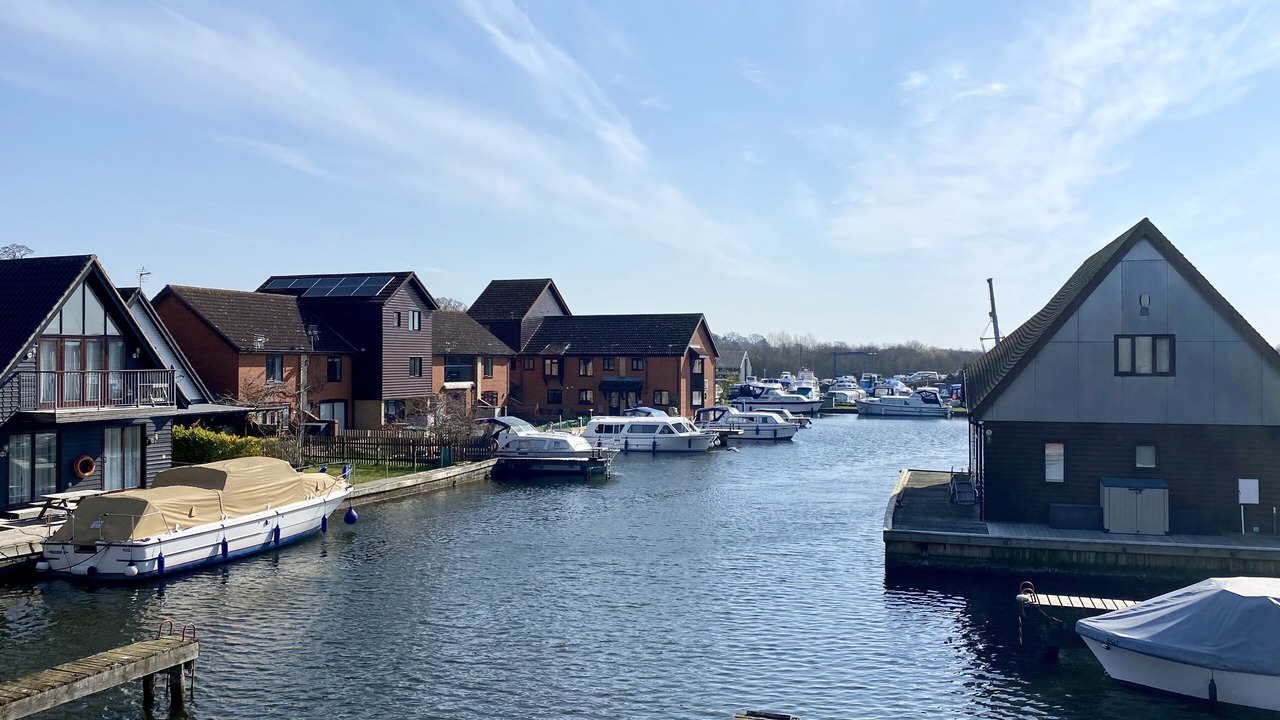 Photo of Others in Horning