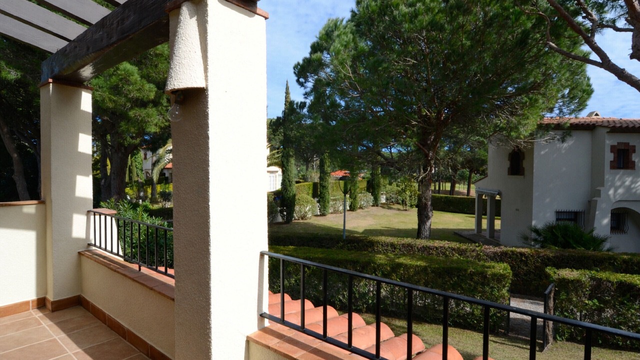 Photo of Outdoor in Pals
