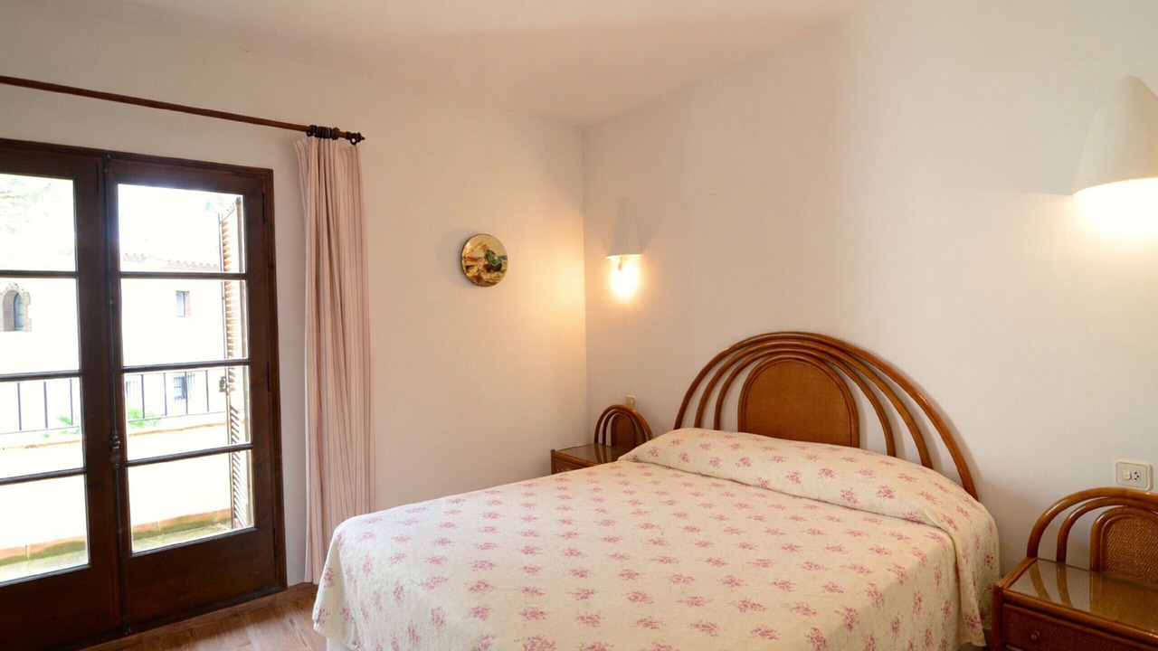 Photo of Bedroom in Pals
