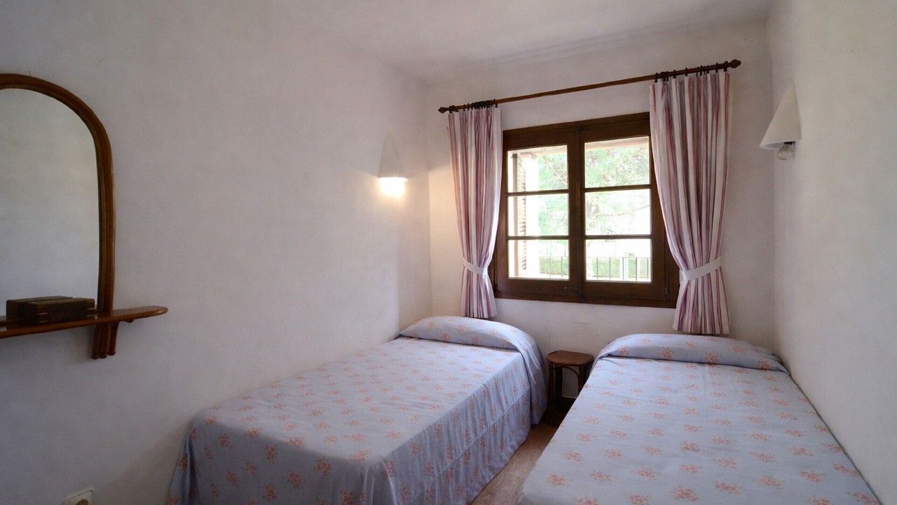 Photo of Bedroom in Pals