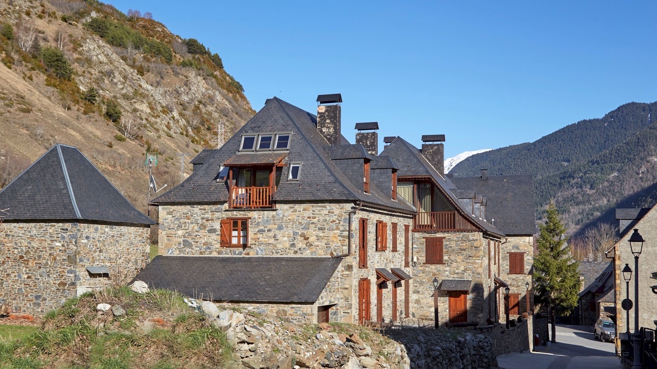 Photo of Outdoor in Garos