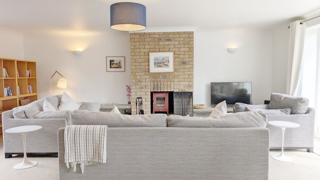 Photo of Livingroom in Chichester