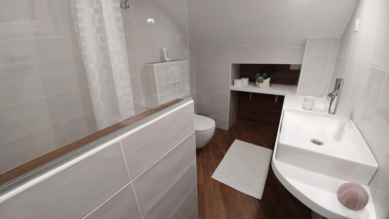 Photo of Bathroom in Plat