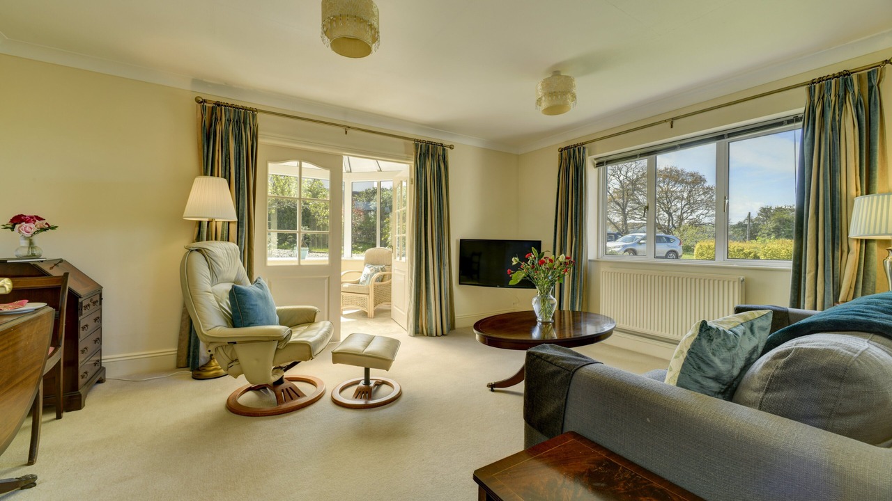 Photo of Livingroom in Old Cleeve