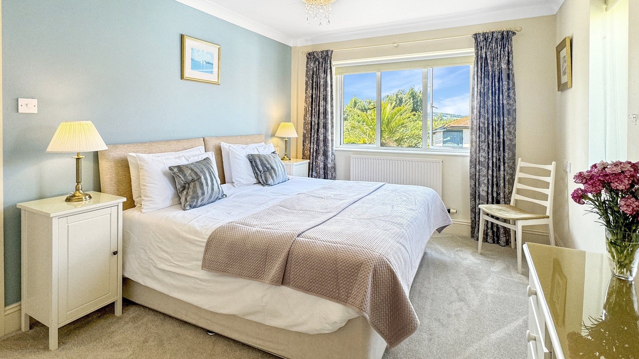 Photo of Bedroom in Old Cleeve