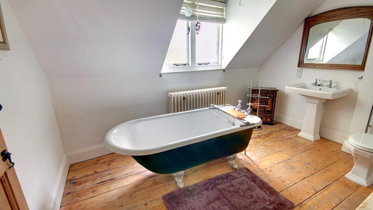 Photo of Bathroom in Lynmouth