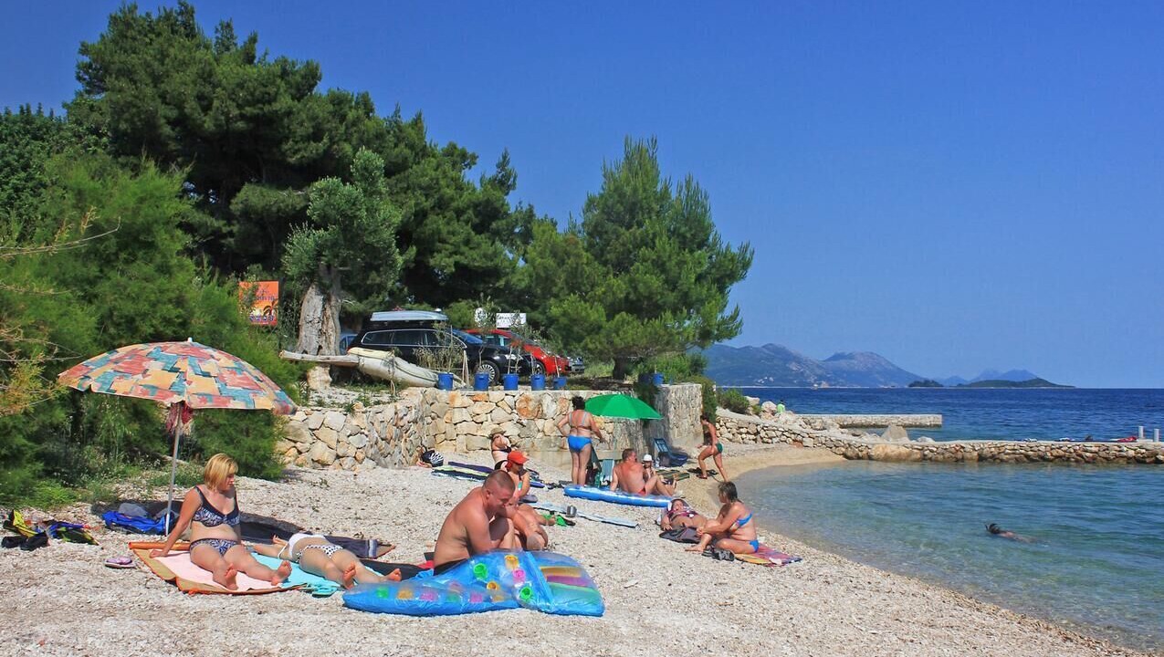 Photo of Others in Cove Tri Zala (Zrnovo)