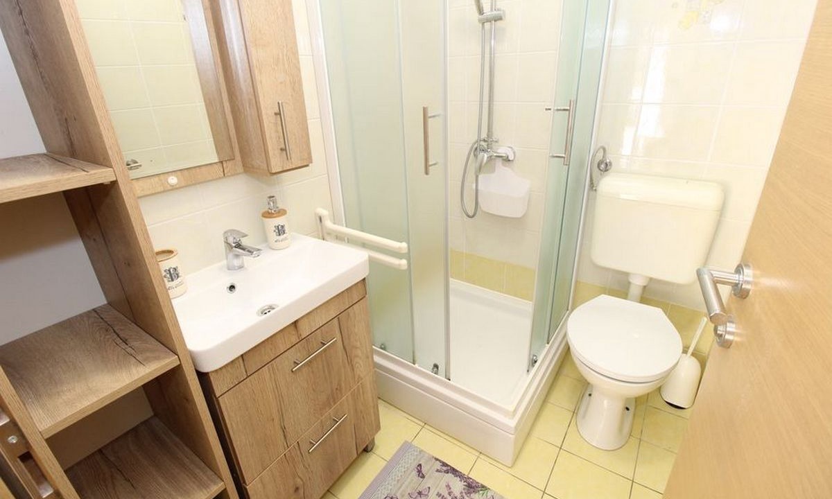 Photo of Bathroom in Kolan