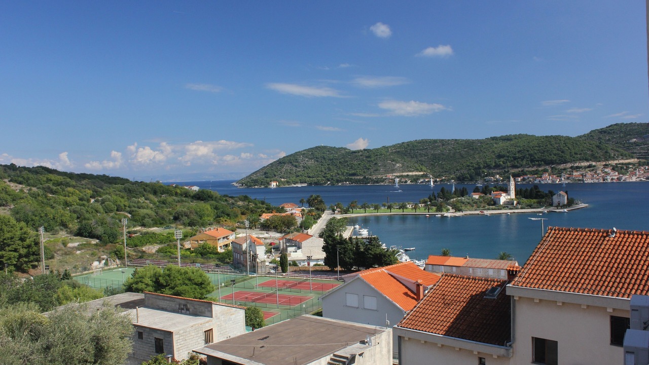 Photo of Others in Cove Rogacic