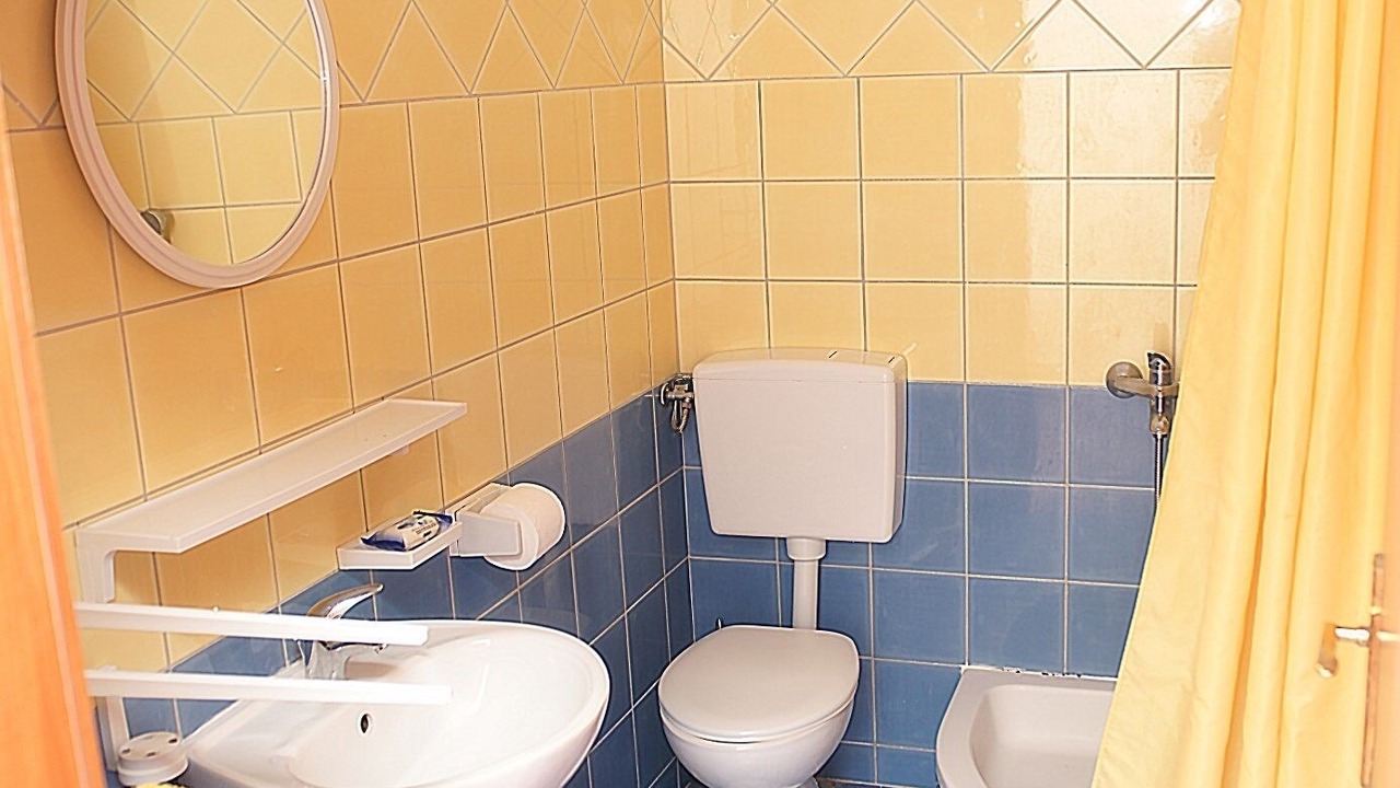 Photo of Bathroom in Mandre