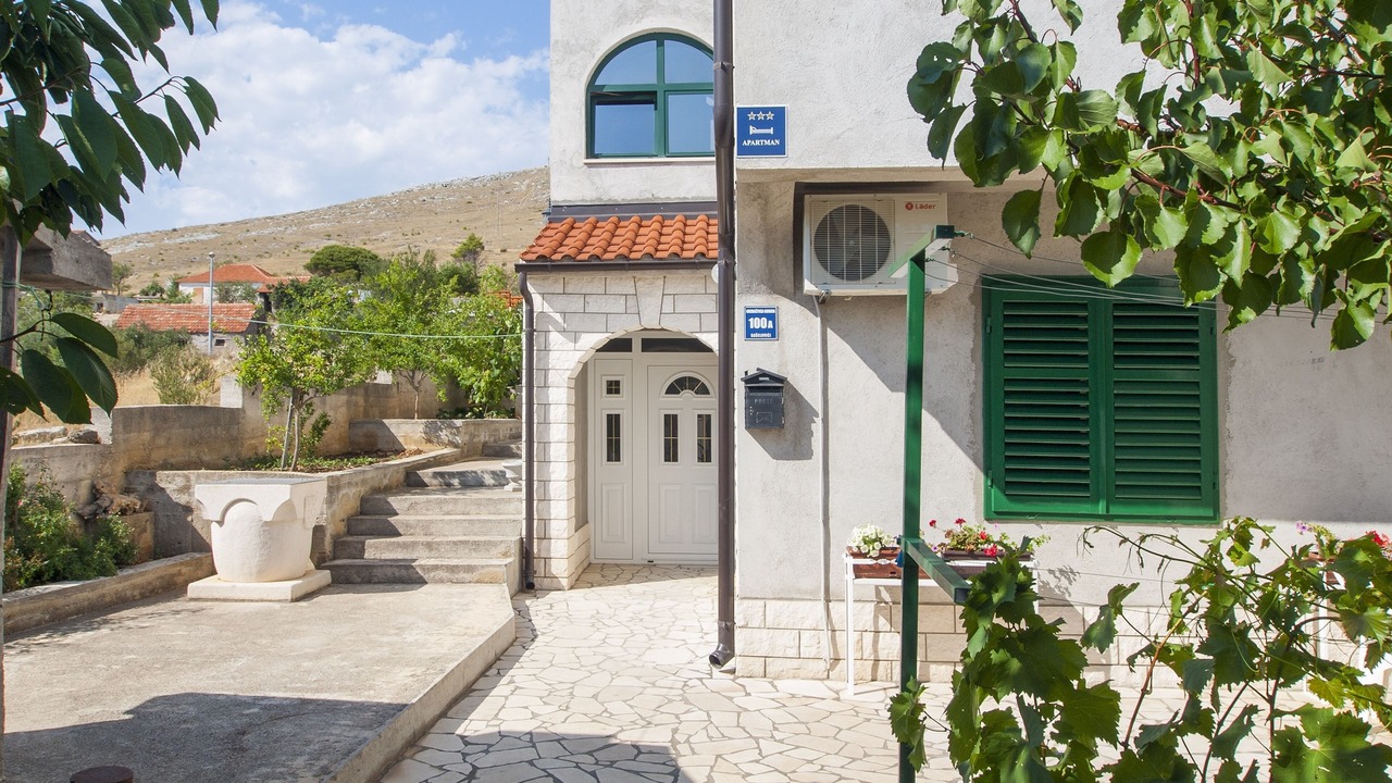 Photo of Outdoor in Grebastica