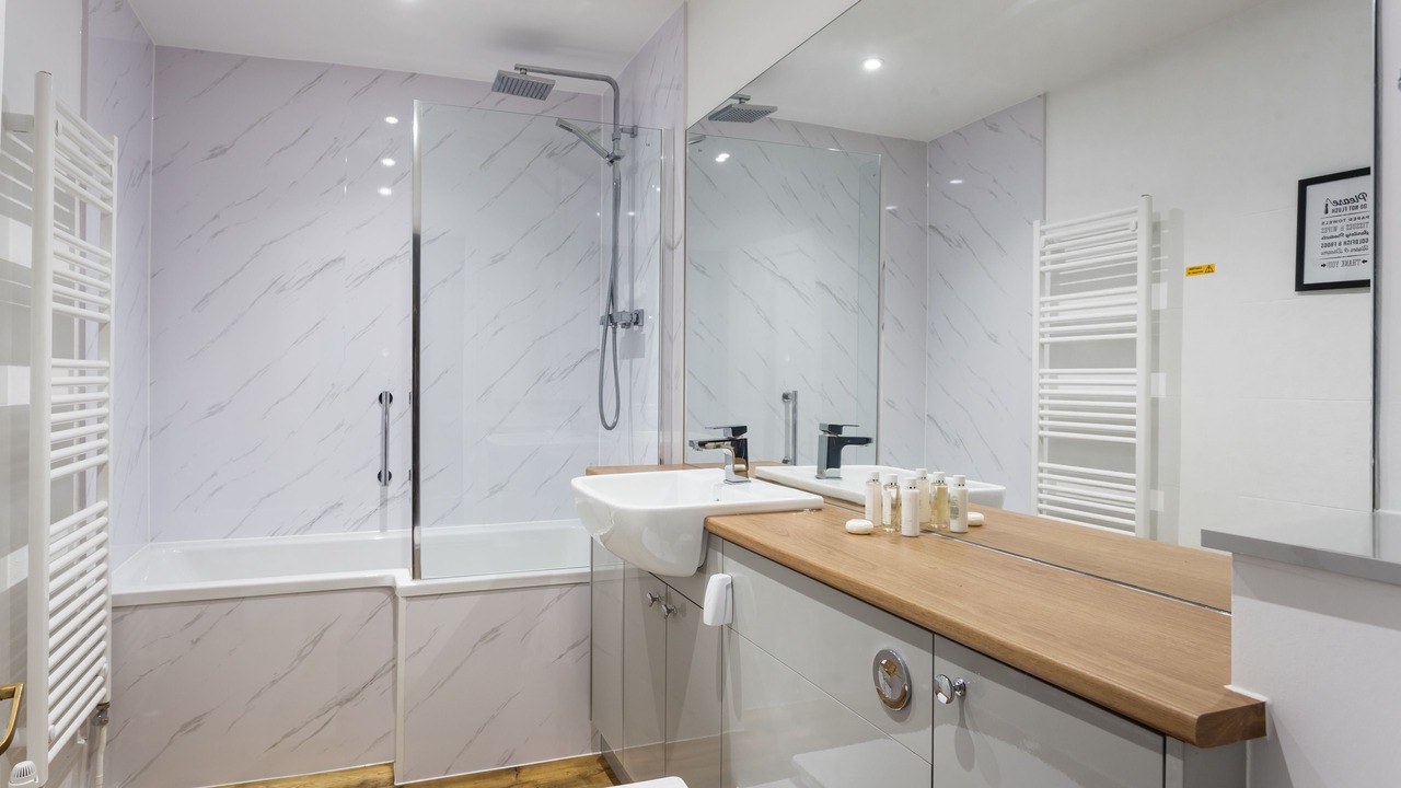 Photo of Bathroom in The Lizard