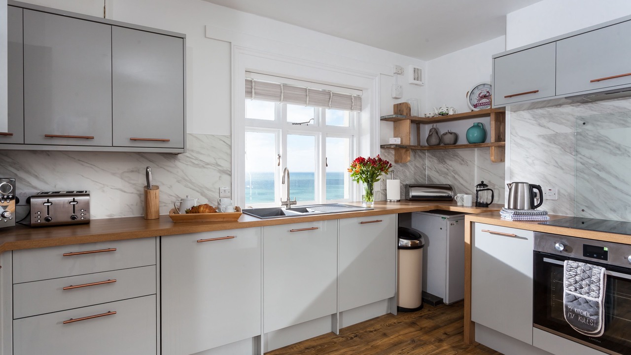 Photo of Others in The Lizard