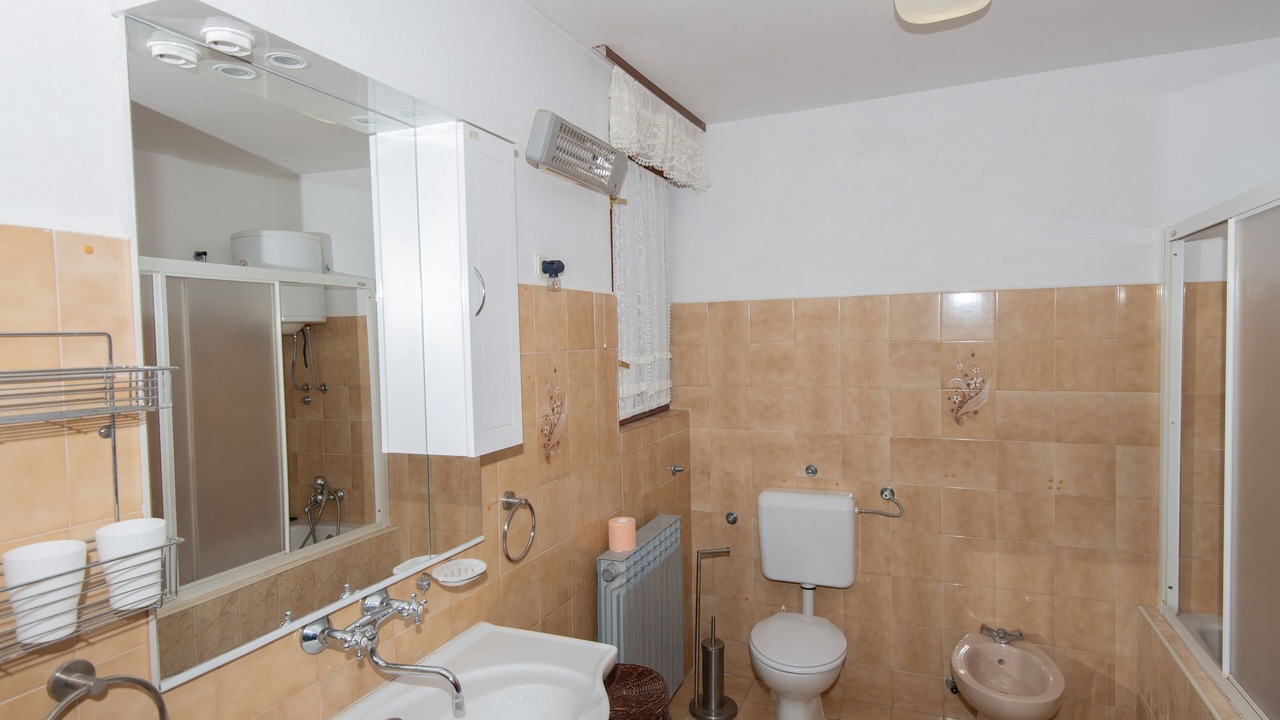 Photo of Bathroom in Molat