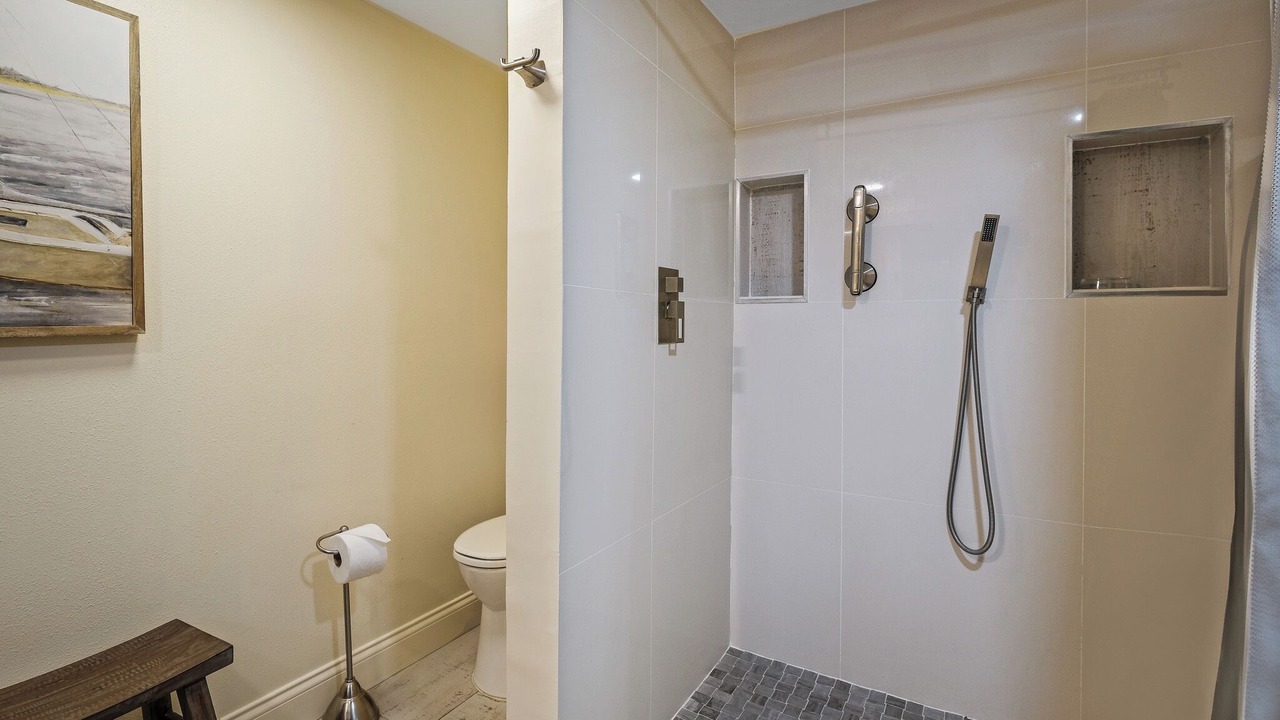 Photo of Bathroom in Bethune Beach
